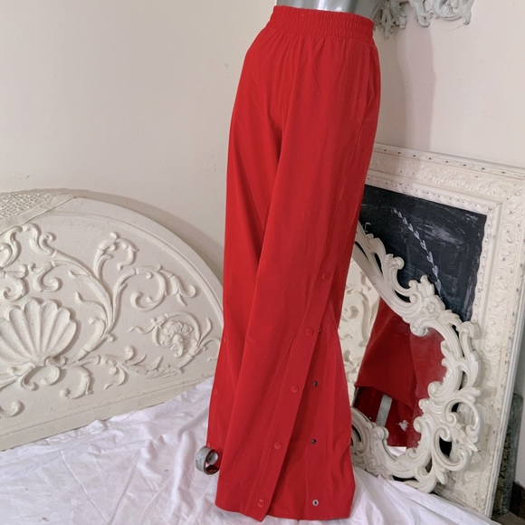 Under Armour Flare Snap Close Pants NWT - Picture 2 of 11